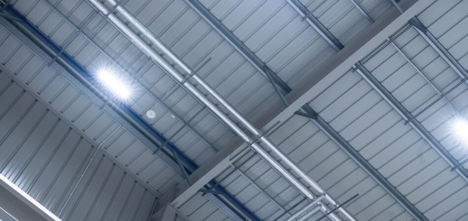 Led,lighting,motion,sensor,in,an,industrial,hall